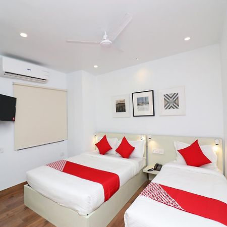 Oyo 15637 Transit Express Hotel Kolkata Ngoại thất bức ảnh