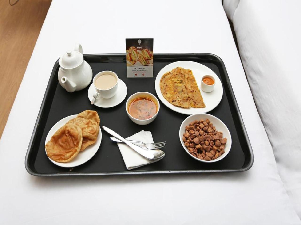 Oyo 15637 Transit Express Hotel Kolkata Ngoại thất bức ảnh