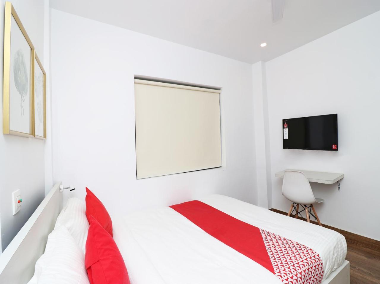 Oyo 15637 Transit Express Hotel Kolkata Ngoại thất bức ảnh