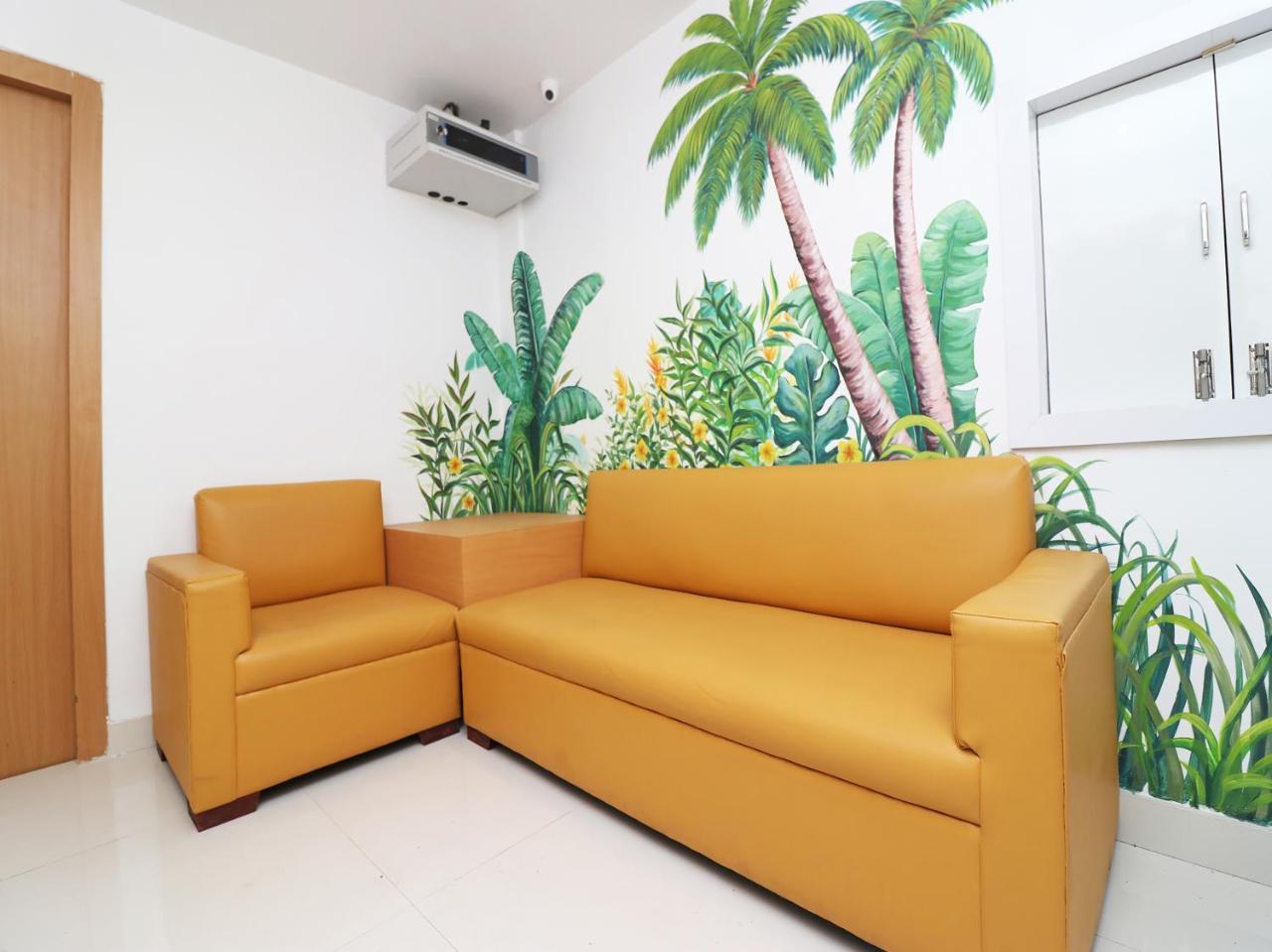 Oyo 15637 Transit Express Hotel Kolkata Ngoại thất bức ảnh
