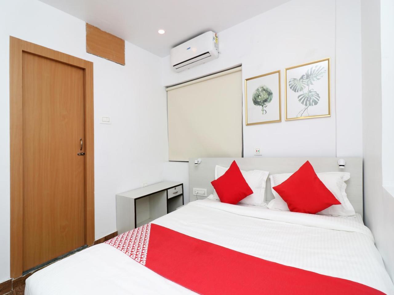 Oyo 15637 Transit Express Hotel Kolkata Ngoại thất bức ảnh