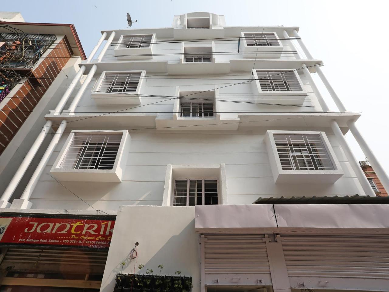 Oyo 15637 Transit Express Hotel Kolkata Ngoại thất bức ảnh