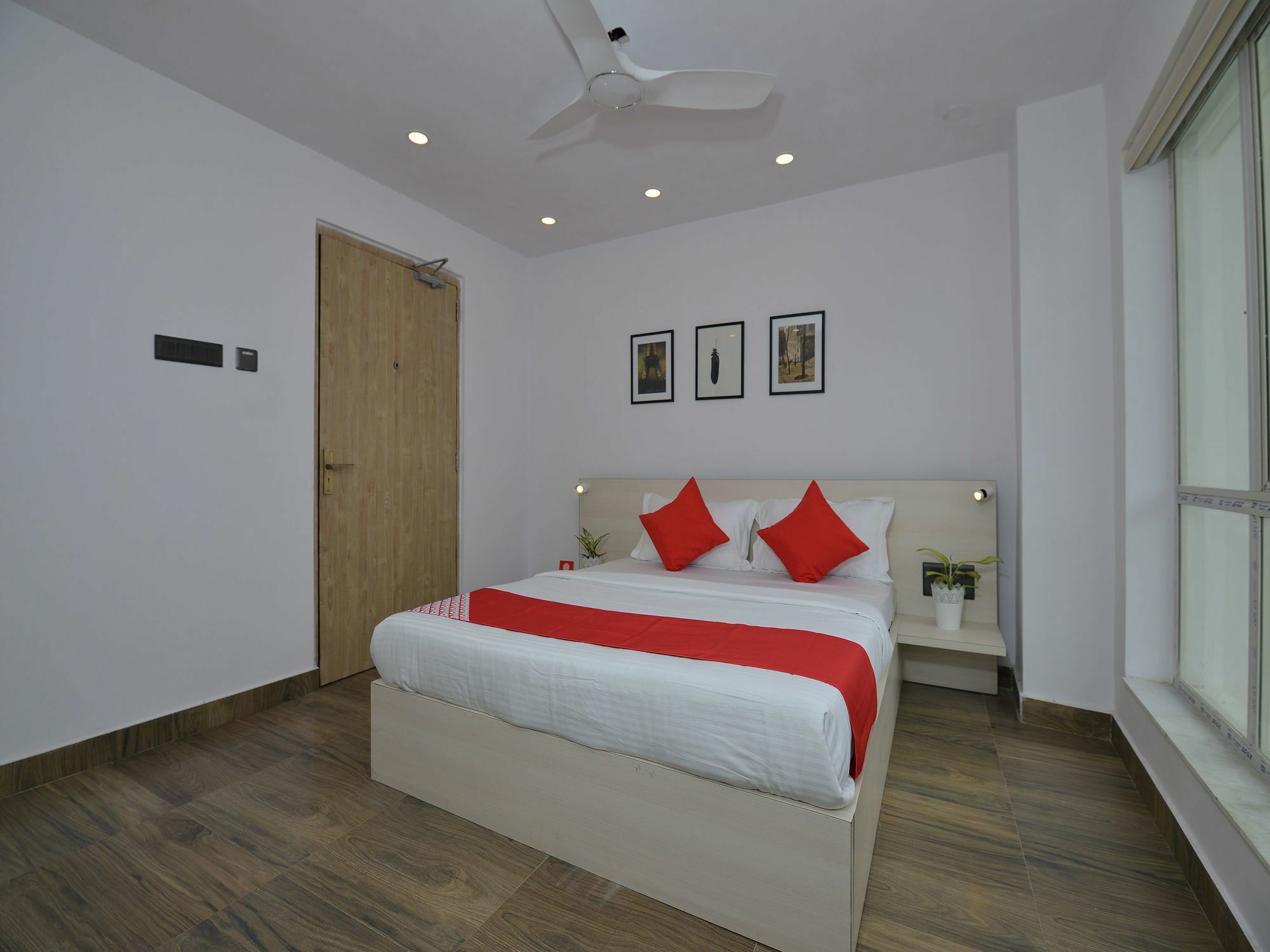 Oyo 15637 Transit Express Hotel Kolkata Ngoại thất bức ảnh